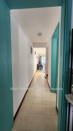 Duplex pieds dans l'eau à louer entièrement meublé à Belle Mare – 3 chambres avec piscine commune