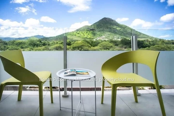 Furnished 1-Bed in Tamarin with Modern Kitchen