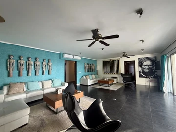 4 Bedroom Villa