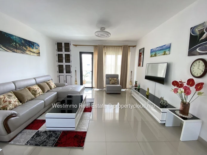 Beautiful 3-bedroom furnished apartment for rent near the sea in Pereybere, Mauritius