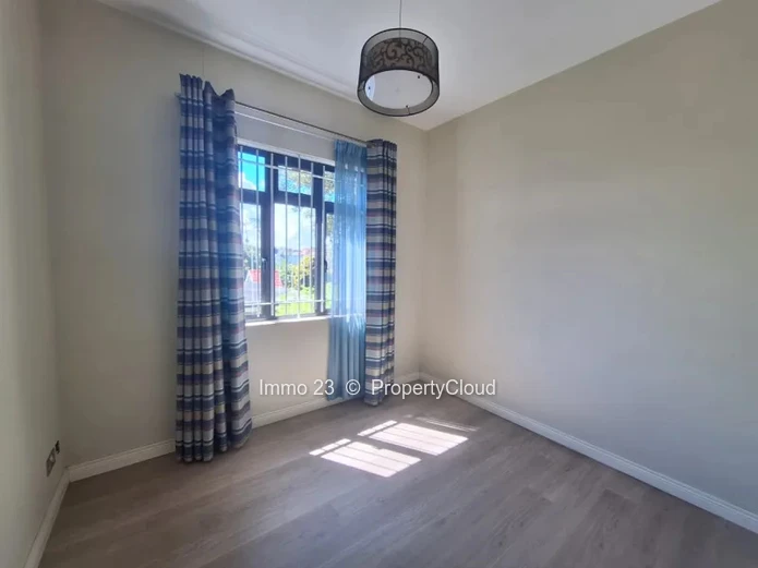 Office - 360m2 - Floréal