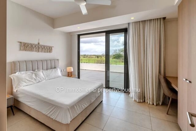 Penthouse PDS 3 chambres avec piscine à vendre à Mon Choisy