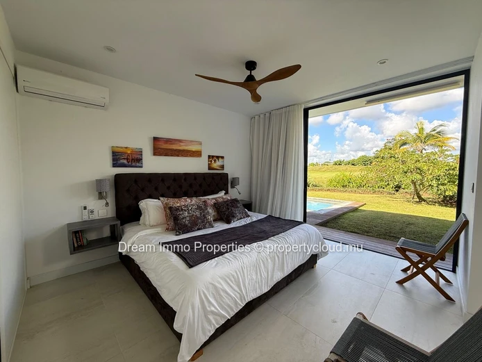 Superbe villa sur le golf à Azuri Village avec accès hôtel Radisson Blu – Ile Maurice