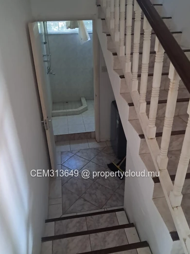3 Chambres Maison avec Piscine à Vendre – Trou d'Eau Douce