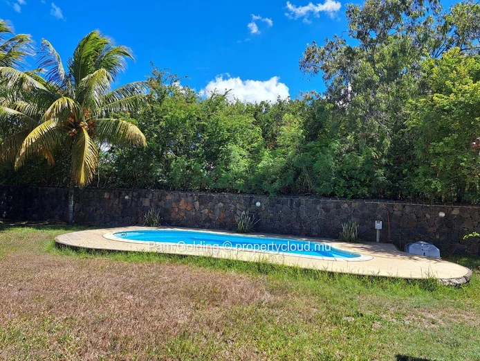Pointe aux Canonniers – Maison à vendre – Pam Golding Mauritius