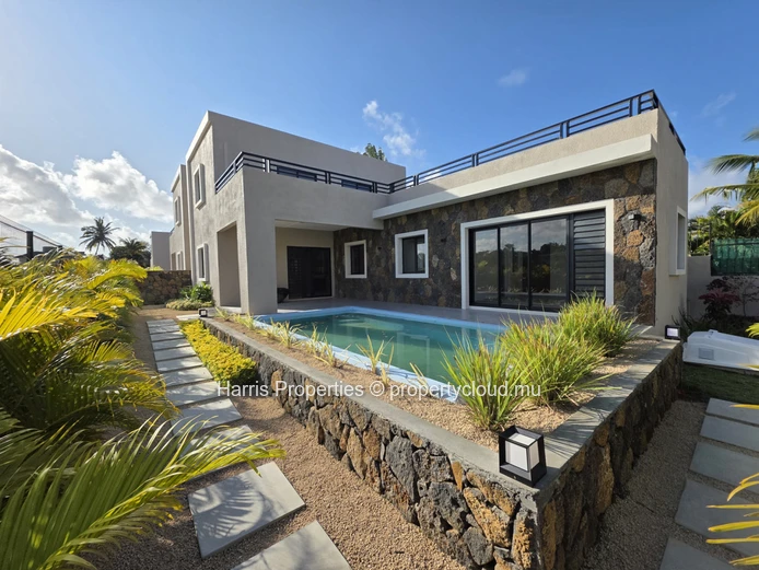 Individual villa for rent in the prestigious area of Calodyne