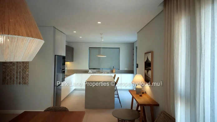 HERMITAGE BEACH APARTMENTS: Expansive Garden and Sea Views