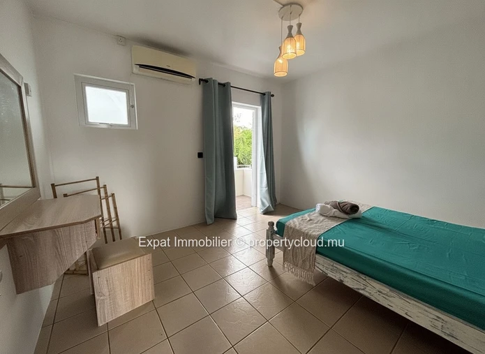 Fully Renovated 3-Bedroom Triplex In A Residence With Swimming Pools – Grand Baie