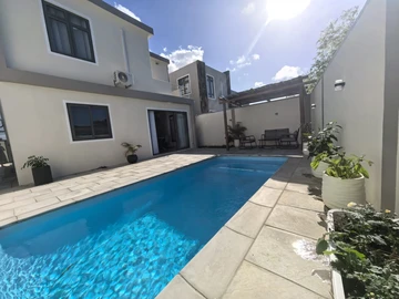 4 Bedroom Villa