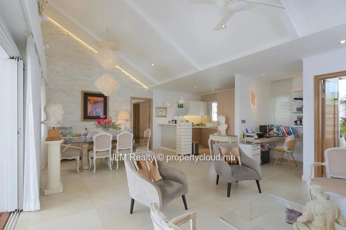 Élégante villa avec Piscine Privée à Vendre à Grand Baie, Île Maurice