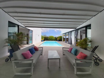 4 Bedroom Villa