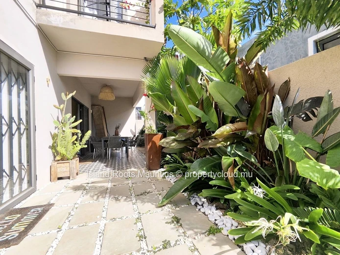 Stunning contemporary 3-bedroom villa in Pereybère – Long-term rental