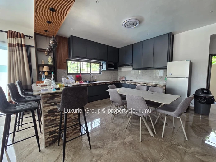 Villa for Rent in Grand Gaube – Spacious Family Home