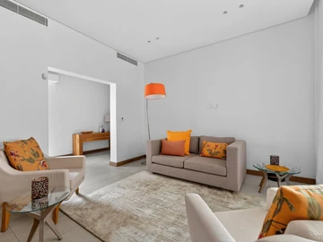 5 Bedroom Villa