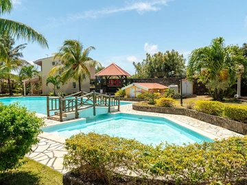 Stunning Coastal Retreat in Grand Gaube
