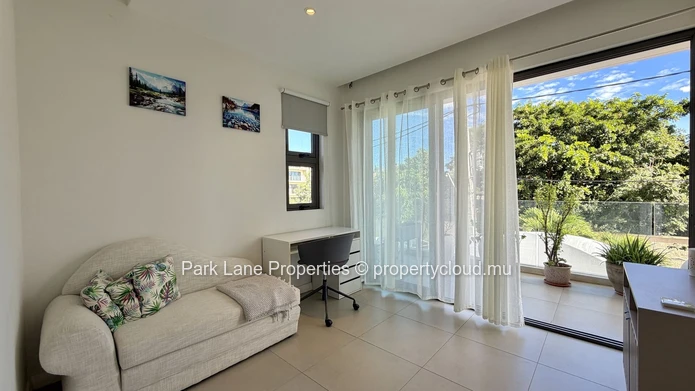 Appartement de 3 Chambres en Location – À 2 Pas de la Plage de La Preneuse
