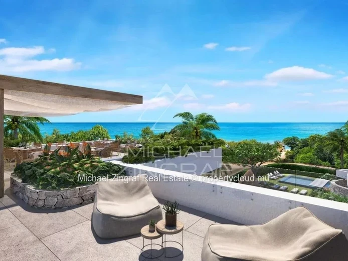 Luxury 4-Bedroom Penthouse in Balaclava – Panoramic Golf and Ocean Views
