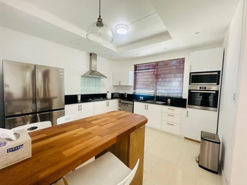 Townhouse, Duplex de 5 Chambres