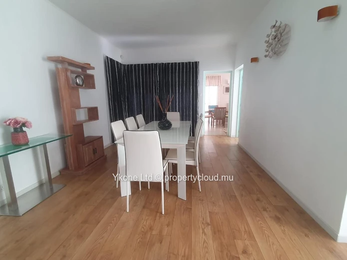 Villa For Sale In Pereybere