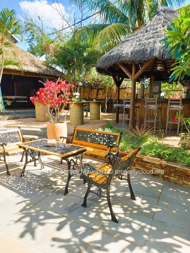 15 Bedroom Guest House For Sale in Albion