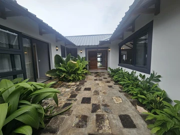 4 Bedroom House
