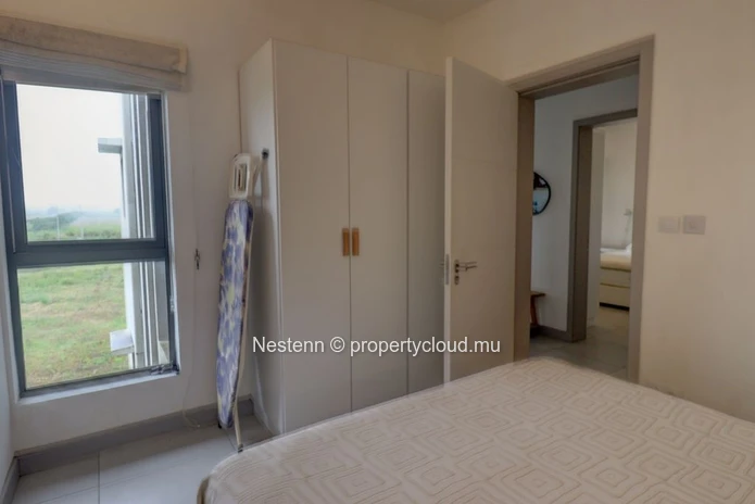 Modern 2-bedroom apartment in Moka , fully equipped kitchen, air conditioning, and close to amenities.