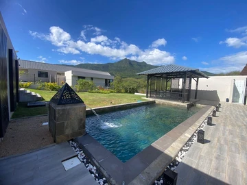 4 Bedroom Villa