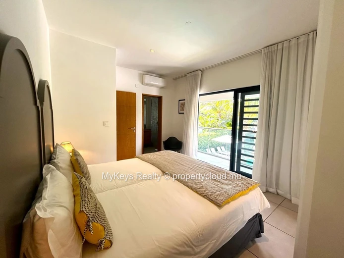 Villa contemporaine avec vue sur La Tourelle
