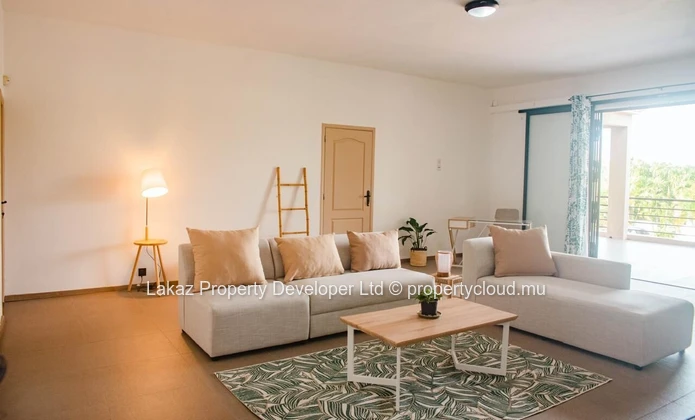 Maison de 450 m² avec jardin à vendre à St Antoine