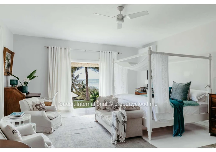 Luxury villa for short-term rental in Montagu – Lagoon view & private chef