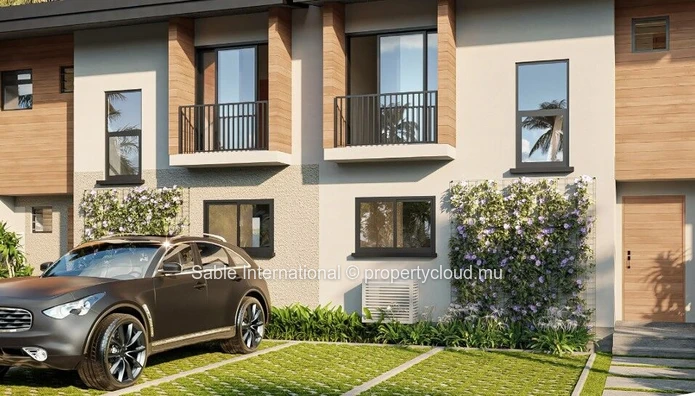Townhouse PDS à vendre à Grand Baie, 166m² habitables, piscine privée, proche écoles et commerces.