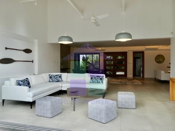 4 Bedroom Villa