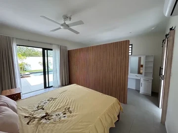 4 Bedroom Villa