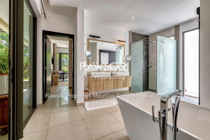 Villa 3 Chambres | Luxe & Confort | Mont Mascal | Accessible Aux Étrangers €