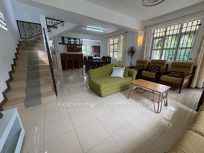 Villa Individuelle 3 Chambres Avec Piscine Et Jardin – Calodyne