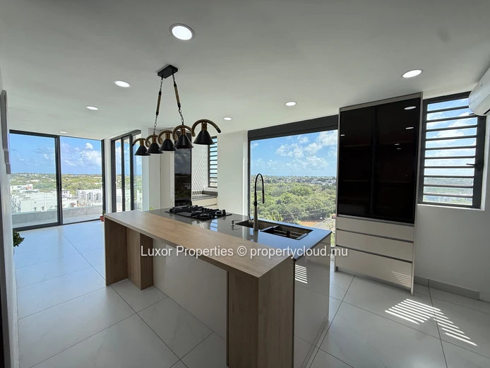 Penthouse d’exception à vendre avec piscine privée sur le rooftop ???????