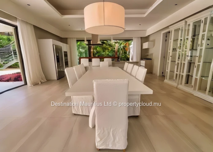 Anahita : Villa Luxueuse De Cinq Chambres Avec Salles De Bain Privatives Sur Un Parcours De Golf — Votre Style De Vie...