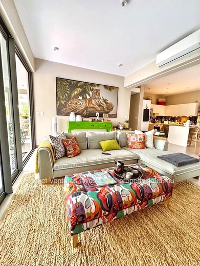À Vendre : Appartement/Penthouse 2 Chambres – Le Savoy, Pointe aux Canonniers