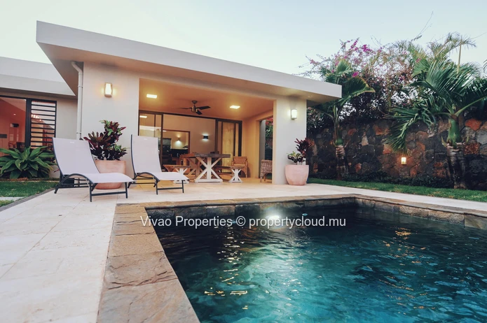 "Stunning 3 Bedroom House with private pool in Royal Park, Balaclava. - Can be yours for Rs 125,000 /month!"