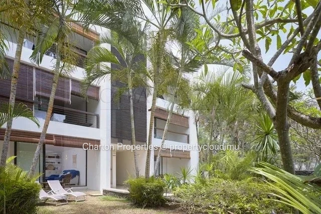 Élégant appartement de 1 chambre en rez-de-jardin à quelques pas des plages de Mont Choisy