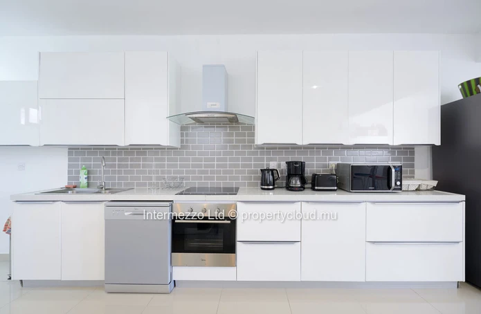 Appartement 3 chambres 112m² à Péreybere – 320 000€ | Plage Exclusive à Pied | Fort potentiel locatif