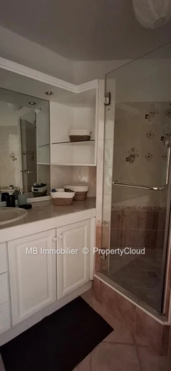 Duplex à louer à Bain Boeuf – 3 chambres avec piscine privée