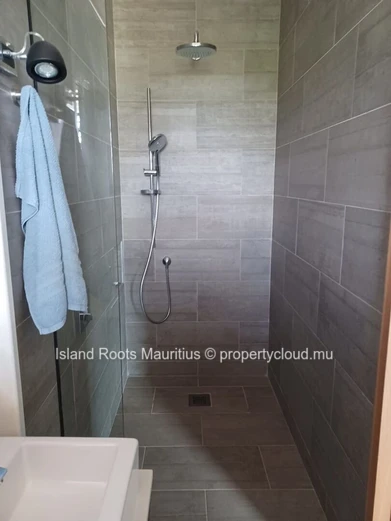 Apartment for Sale or Rent - 3 Bedrooms in Balaclava