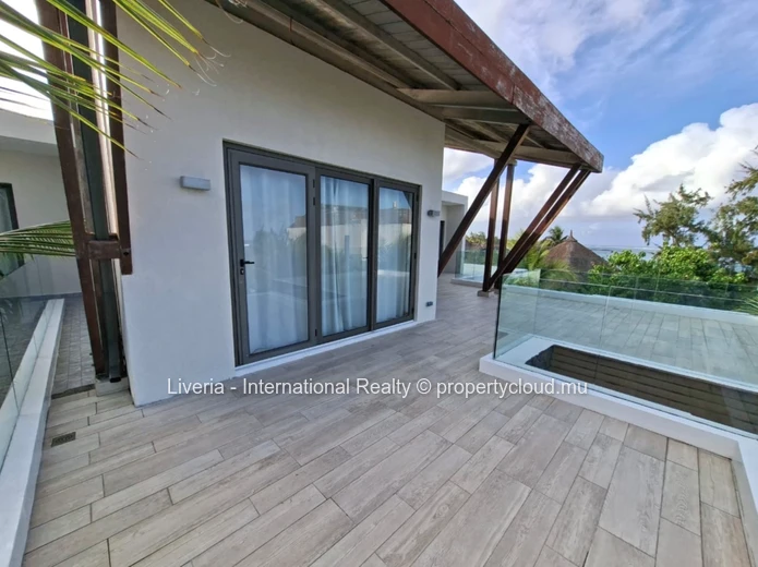 Penthouse 3 ch. en bord de mer - terrasse & piscine