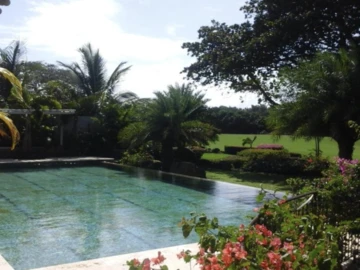 5 Bedroom Villa