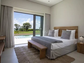 4 Bedroom Villa