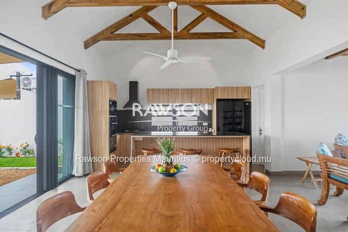 3 En-Suite Bedroom Villa | Private Pool | Garden | Mont Mascal, Petit Raffray