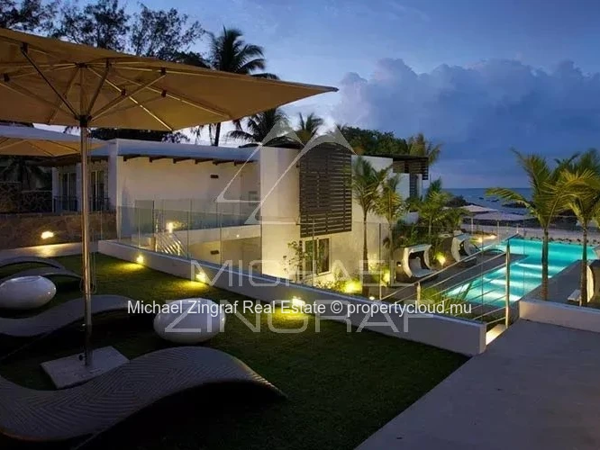 Penthouse d’Exception en Bord de Mer avec Vue Imprenable