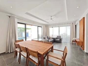 5 Bedroom Villa