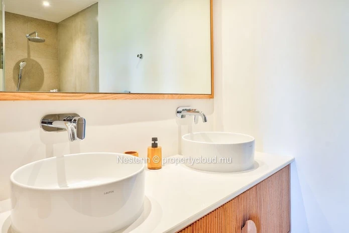 Short Term Rental - To contact Sharon